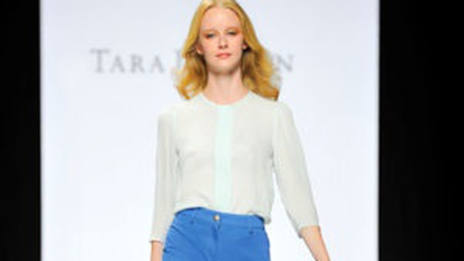 Pantalon bleu de Tara Jarmon