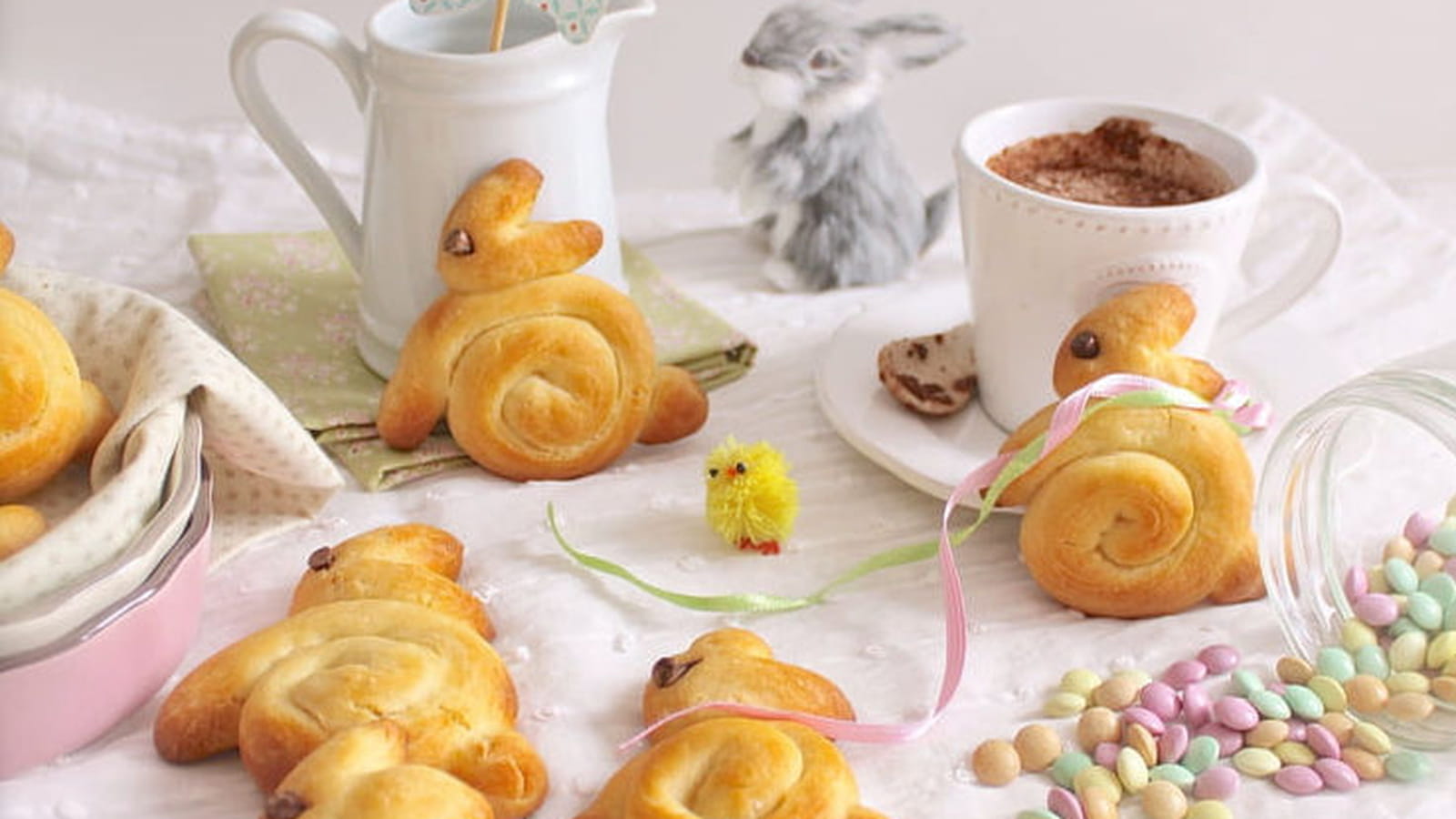 Petits lapins briochés de Pâques sans œuf, sans lait