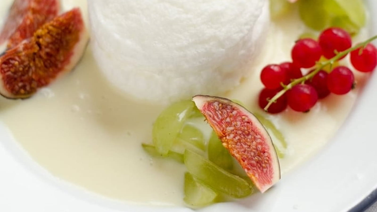 Blanc manger aux fruits d'automne