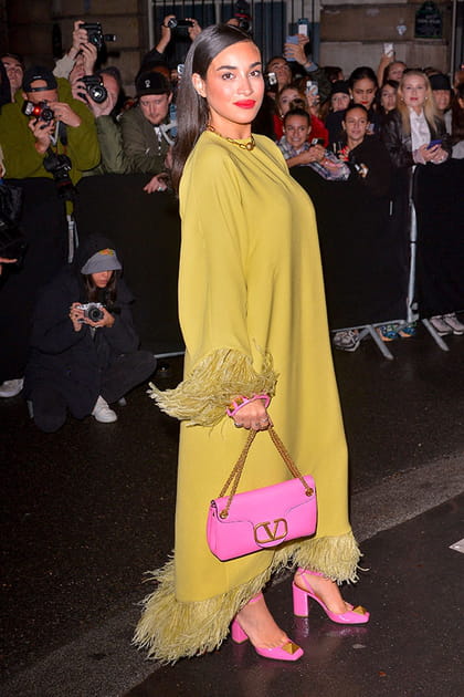 Cam&eacute;lia Jordana au d&eacute;fil&eacute; Valentino