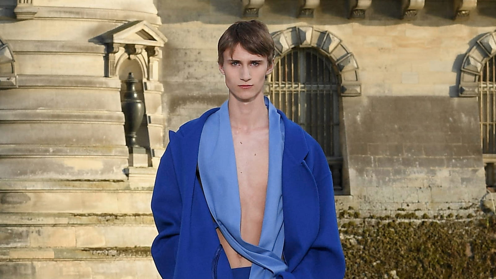 Look 10
