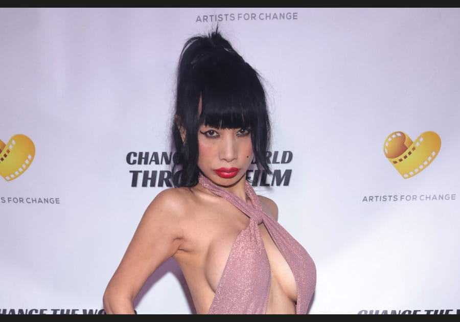 Flop&nbsp;: le look beaut&eacute; vulgaire de Bai Ling