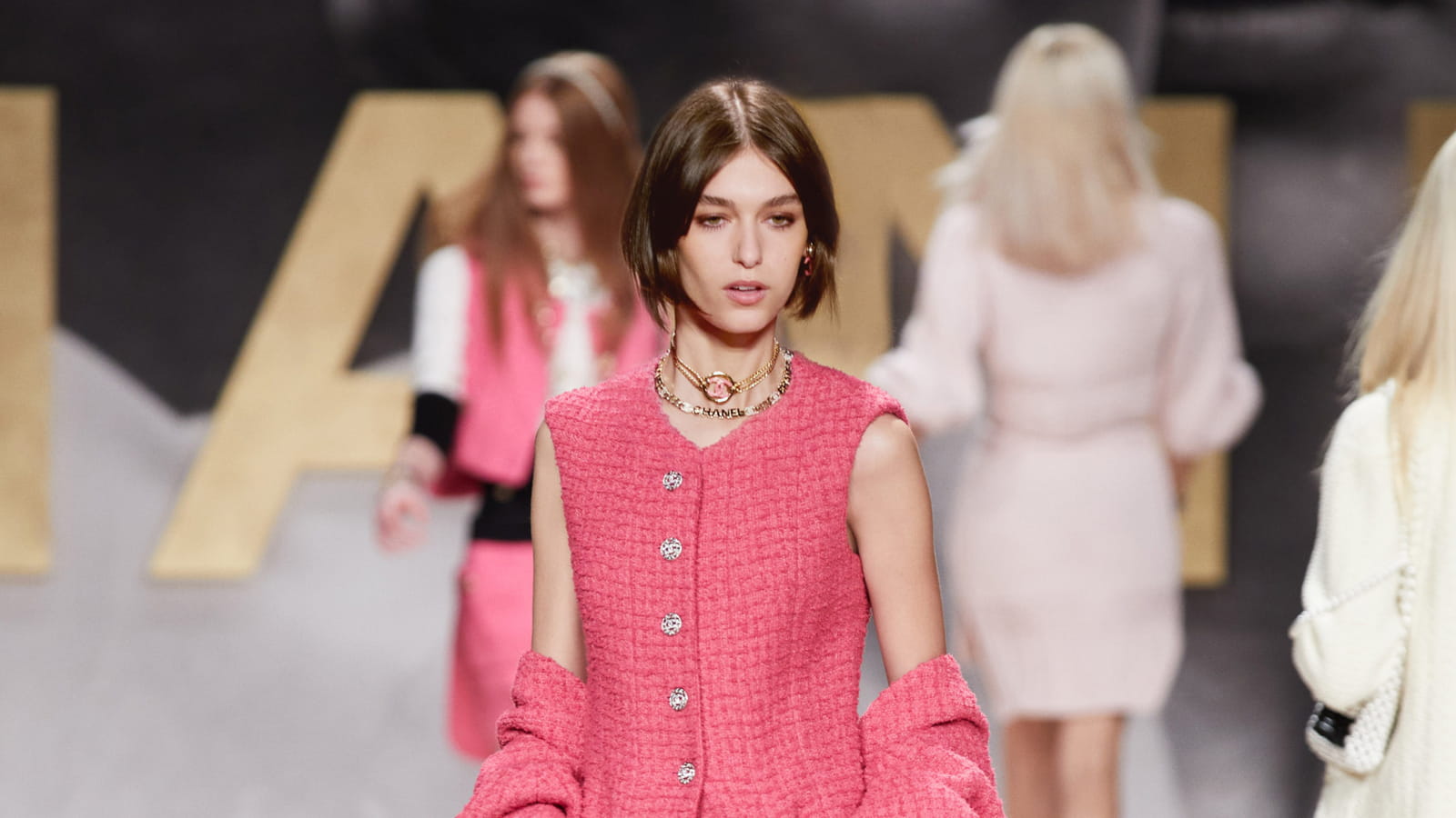 Look 44