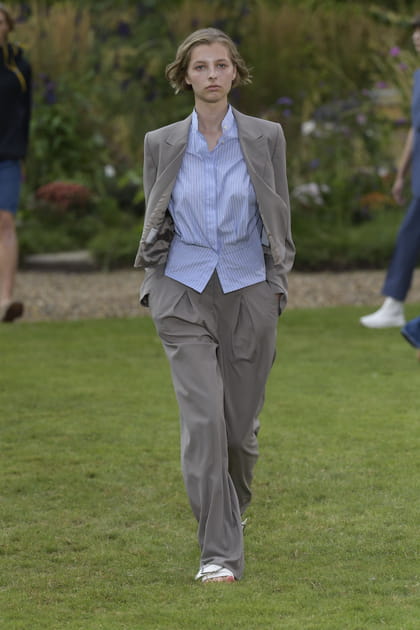 D&eacute;fil&eacute; Tiger of Sweden printemps-&eacute;t&eacute; 2022