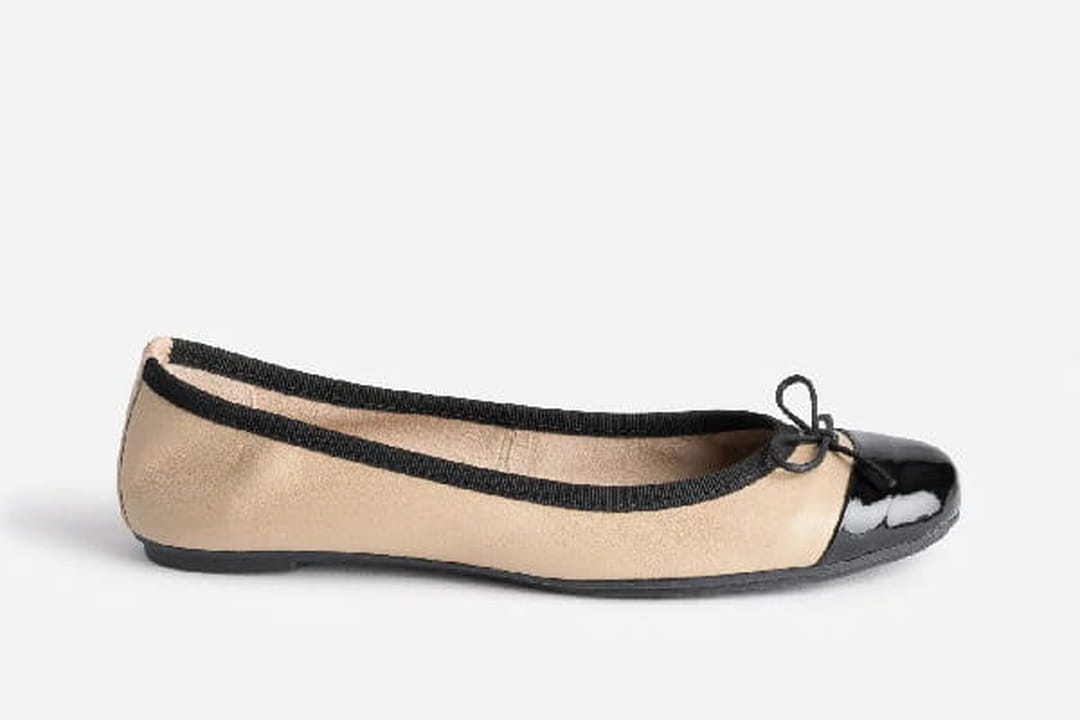 Ballerines en cuir beige avec talon haut