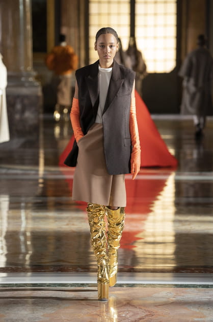 Valentino Haute Couture printemps-&eacute;t&eacute; 2021&nbsp;look 48