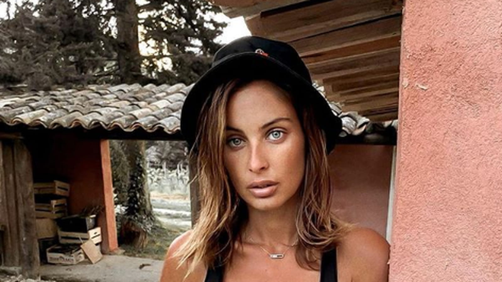 Malika Ménard