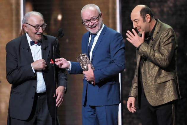 C'est le p&egrave;re de Kad Merad qui a remis le C&eacute;sar du public &agrave; Olivier Baroux pour Les Tuches