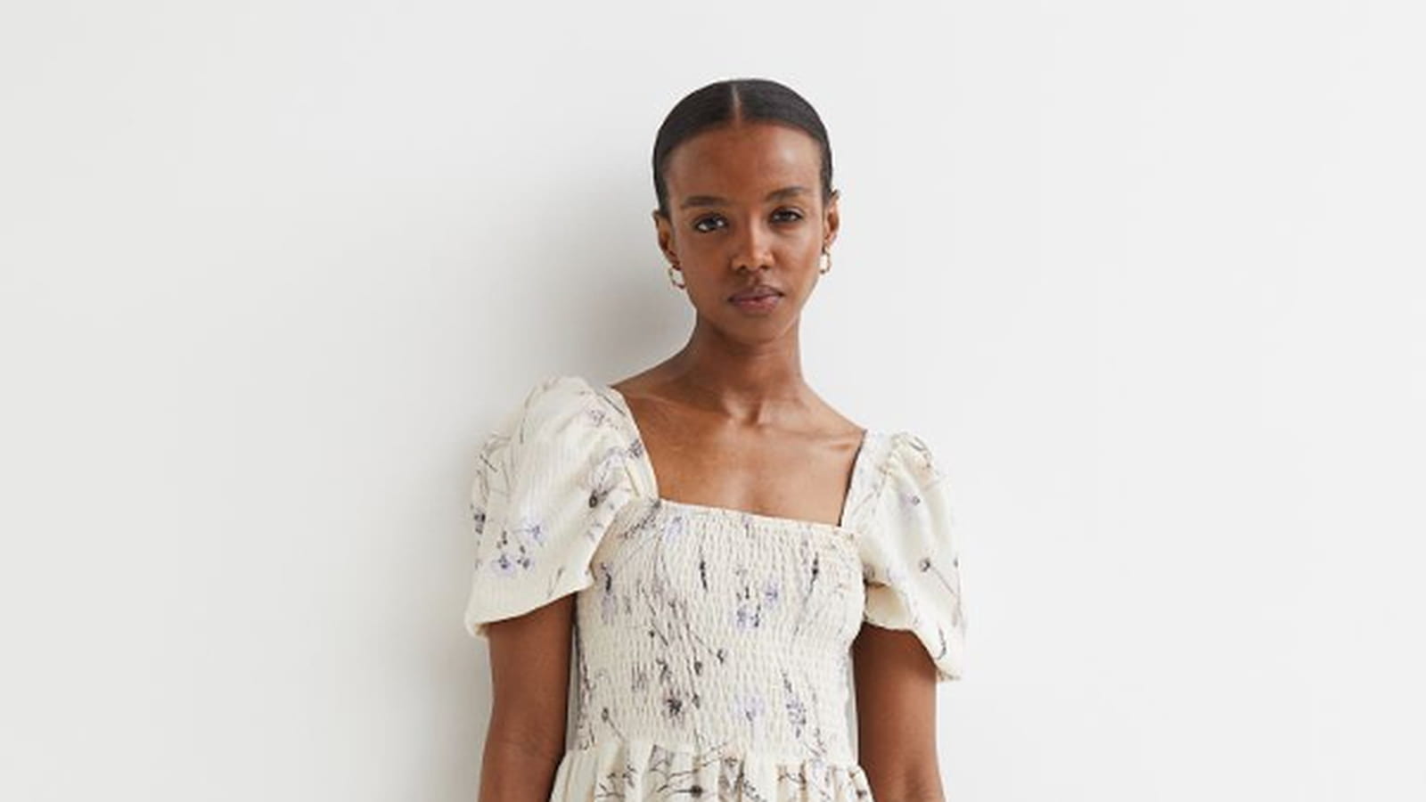 Robe à manches bouffantes