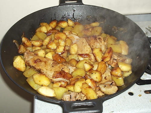 Rôti de porc et ses 2 pommes