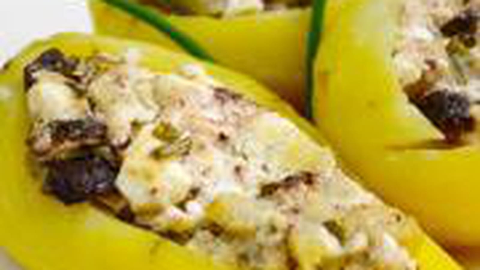 Pommes de terre farcies aux olives et à la feta