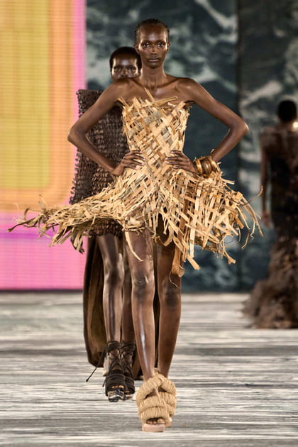 Look 101&nbsp;du d&eacute;fil&eacute; Balmain