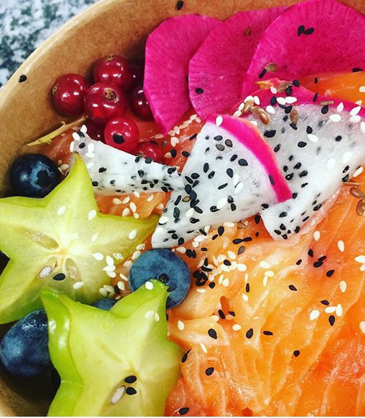 Recette de Poké Bowl fruits exotiques & Saumon