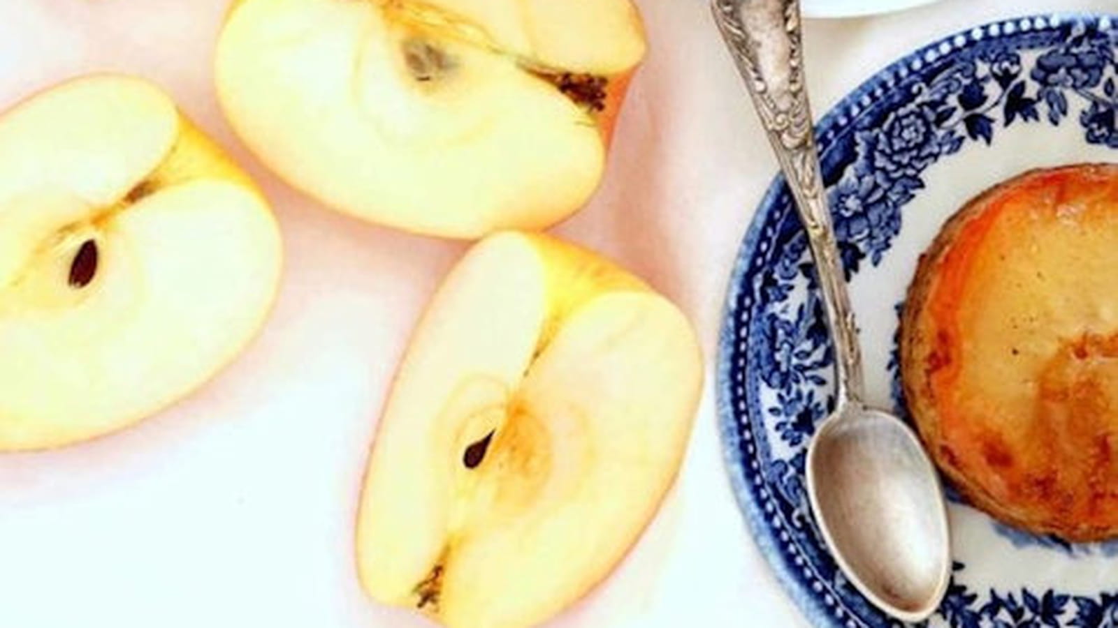 Mini-cake renversé aux pommes caramélisées