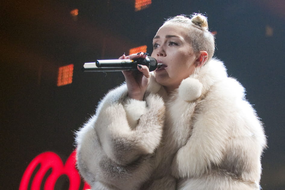 Les macarons fa&ccedil;on undercut de Miley Cyrus