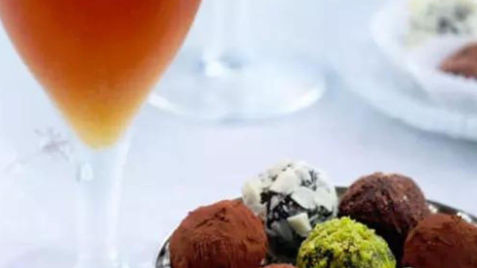 Truffes au chocolat en habit divers
