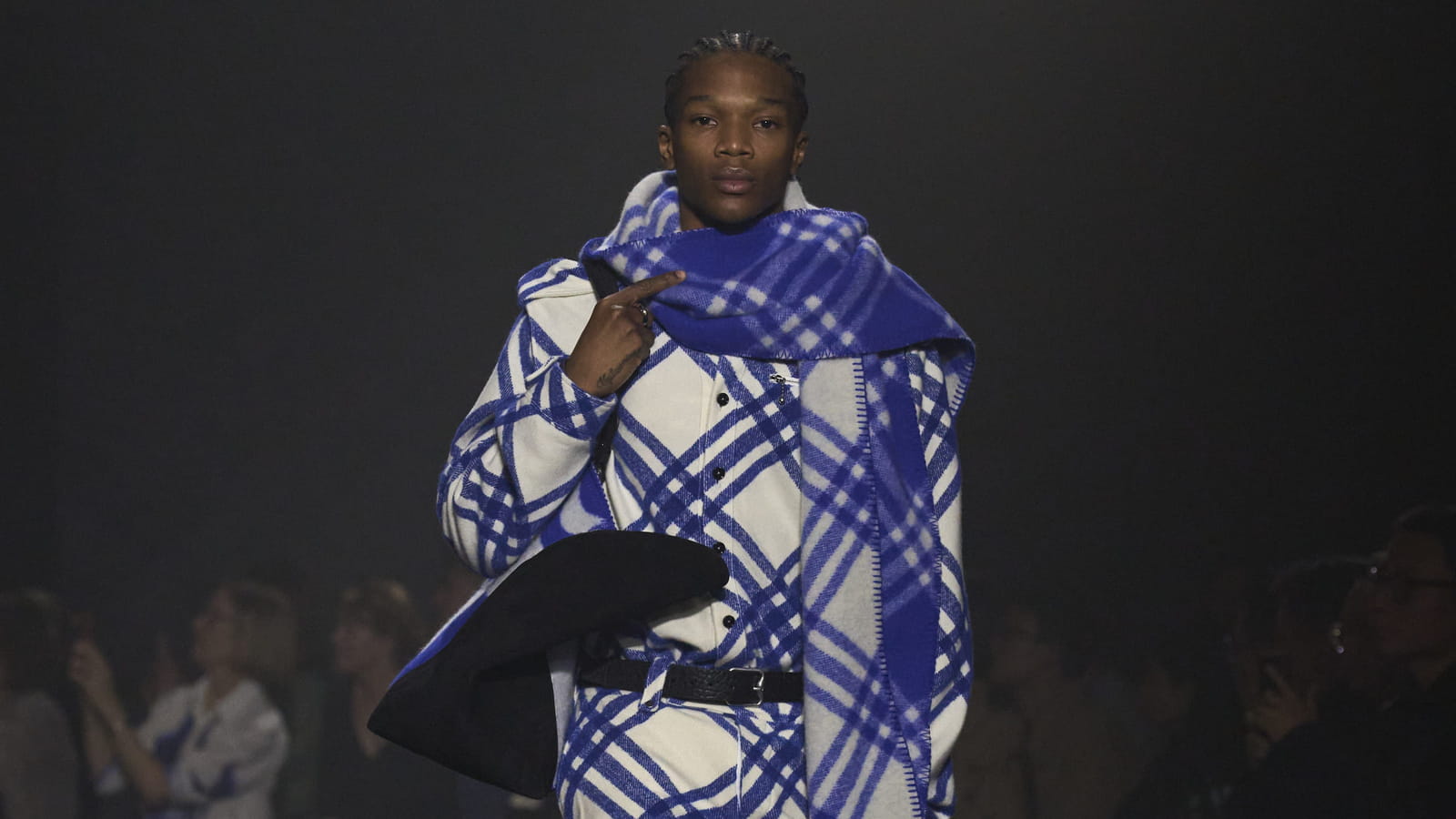 Look 28