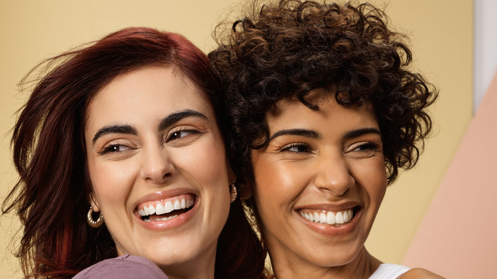 30 coiffures et coupes de cheveux tendance pour le printemps-été 2024