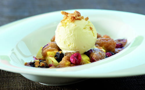 Crumble aux fruits de saison et Galettes au Beurre Jules Destrooper