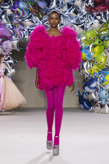 Look 42&nbsp;du d&eacute;fil&eacute; Giambattista Valli