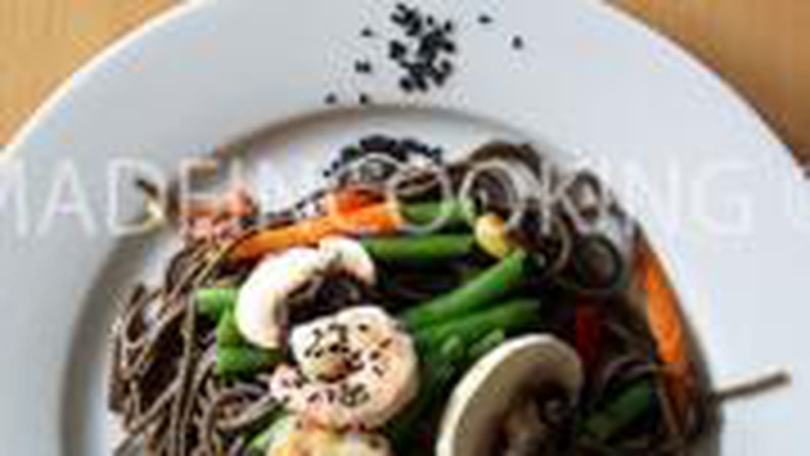 Salade de nouilles soba