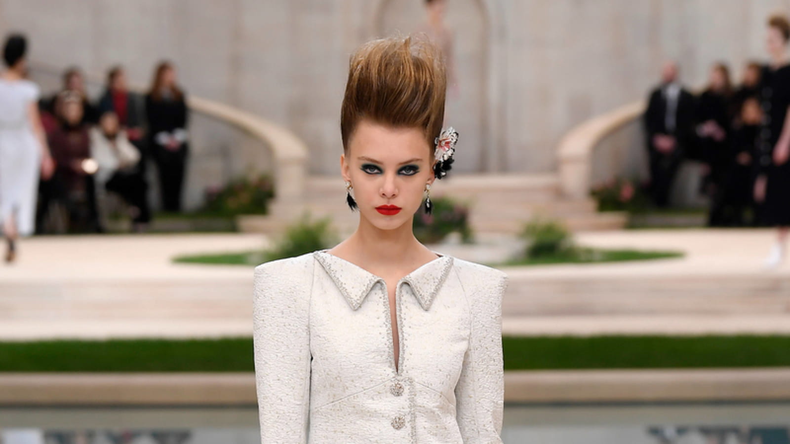 Look 8