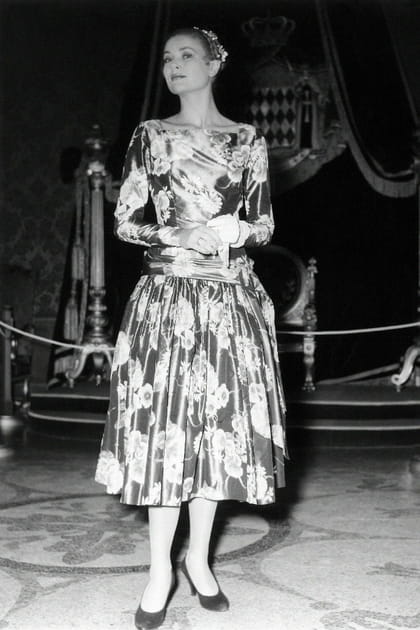 Grace Kelly en robe à fleurs