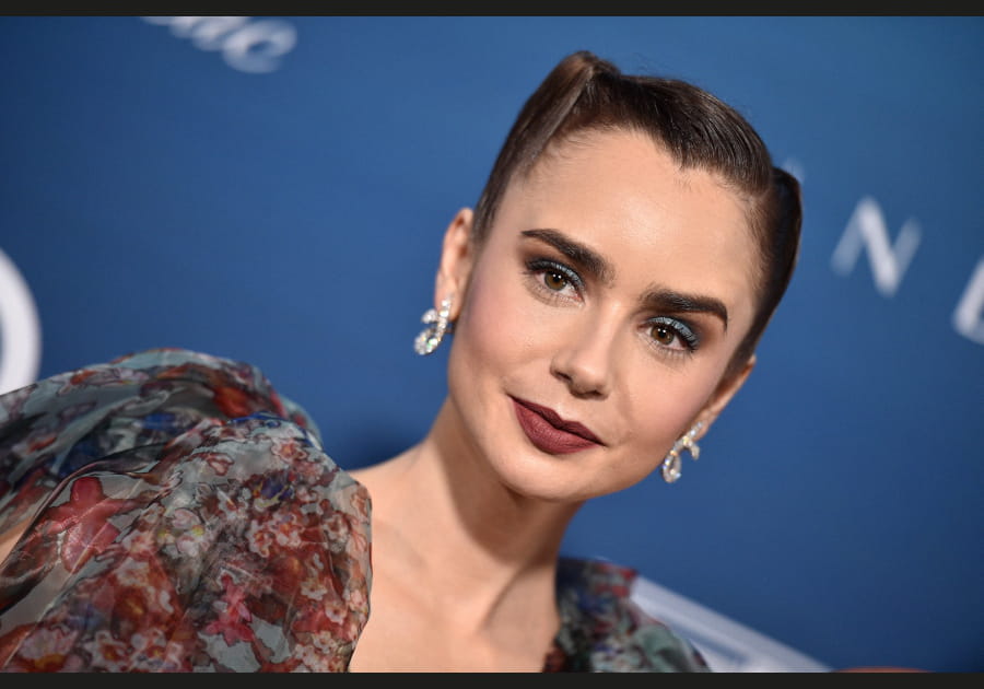 Lily Collins, incandescente avec son smokey eyes multicolore