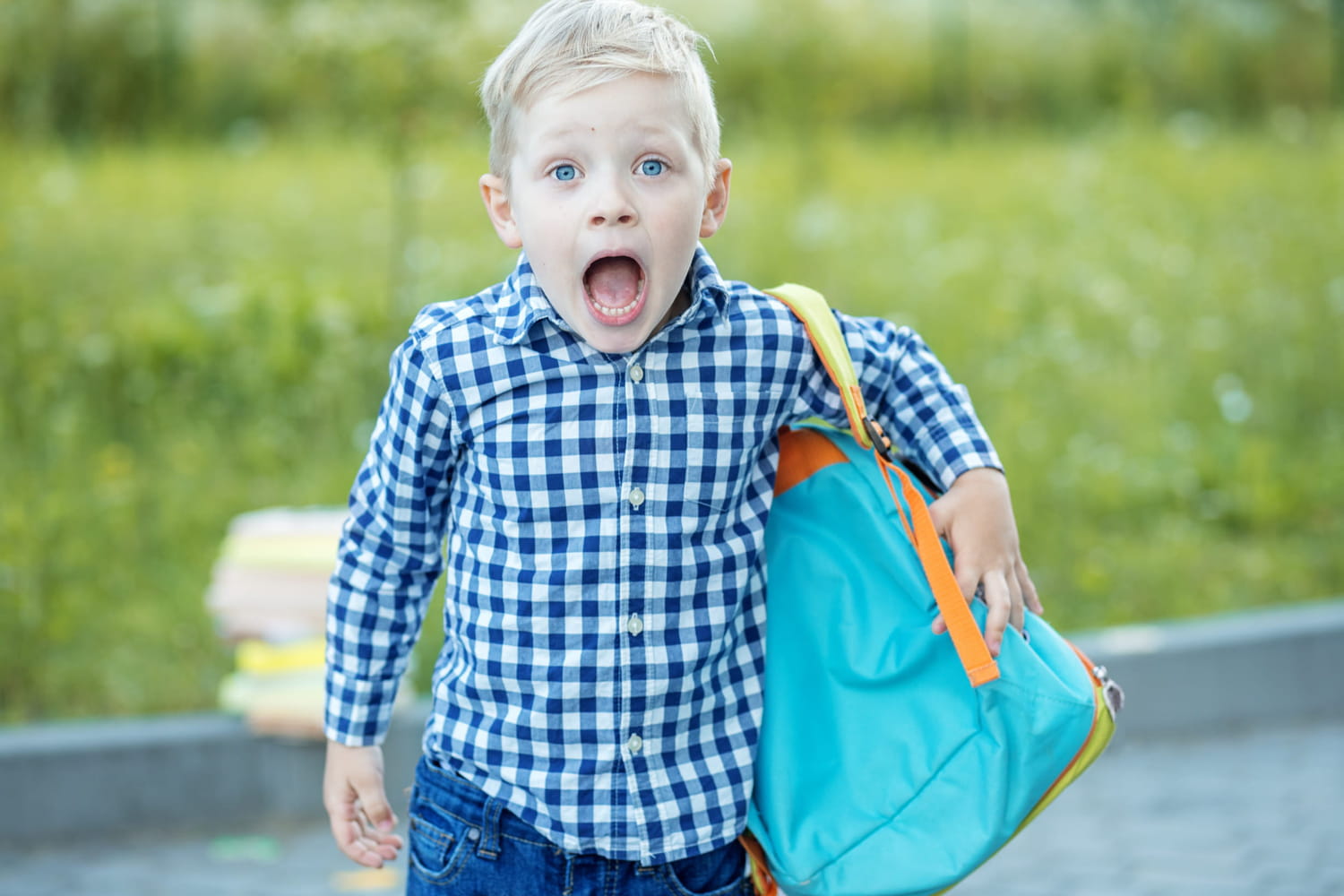 A kindergarten mistress warns the parents before the start of the school year