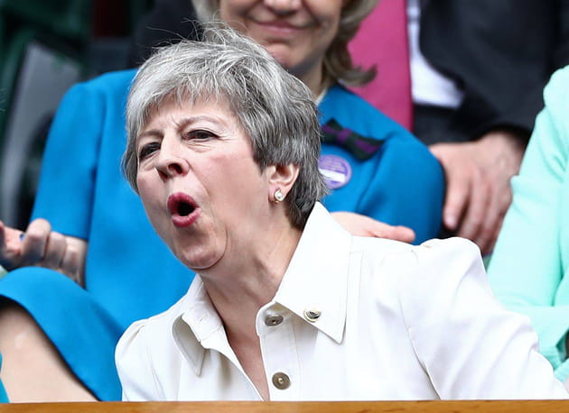 Theresa May n'en revient pas
