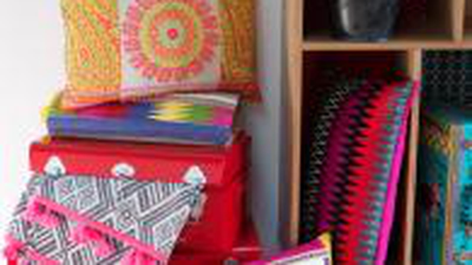 Coussins et plaid ethniques