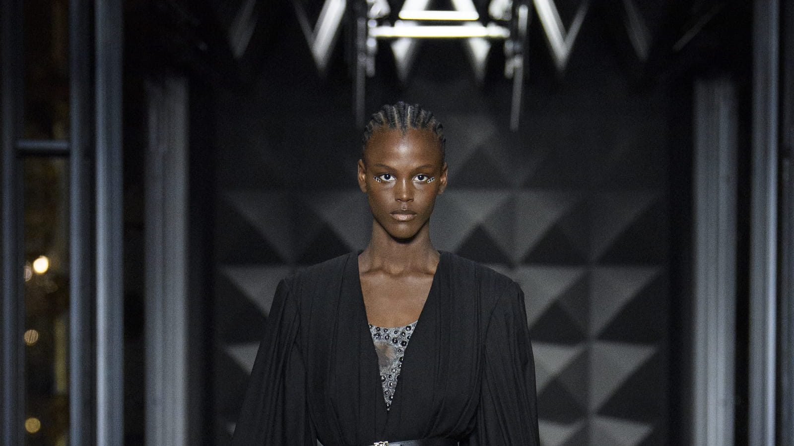 Look 2