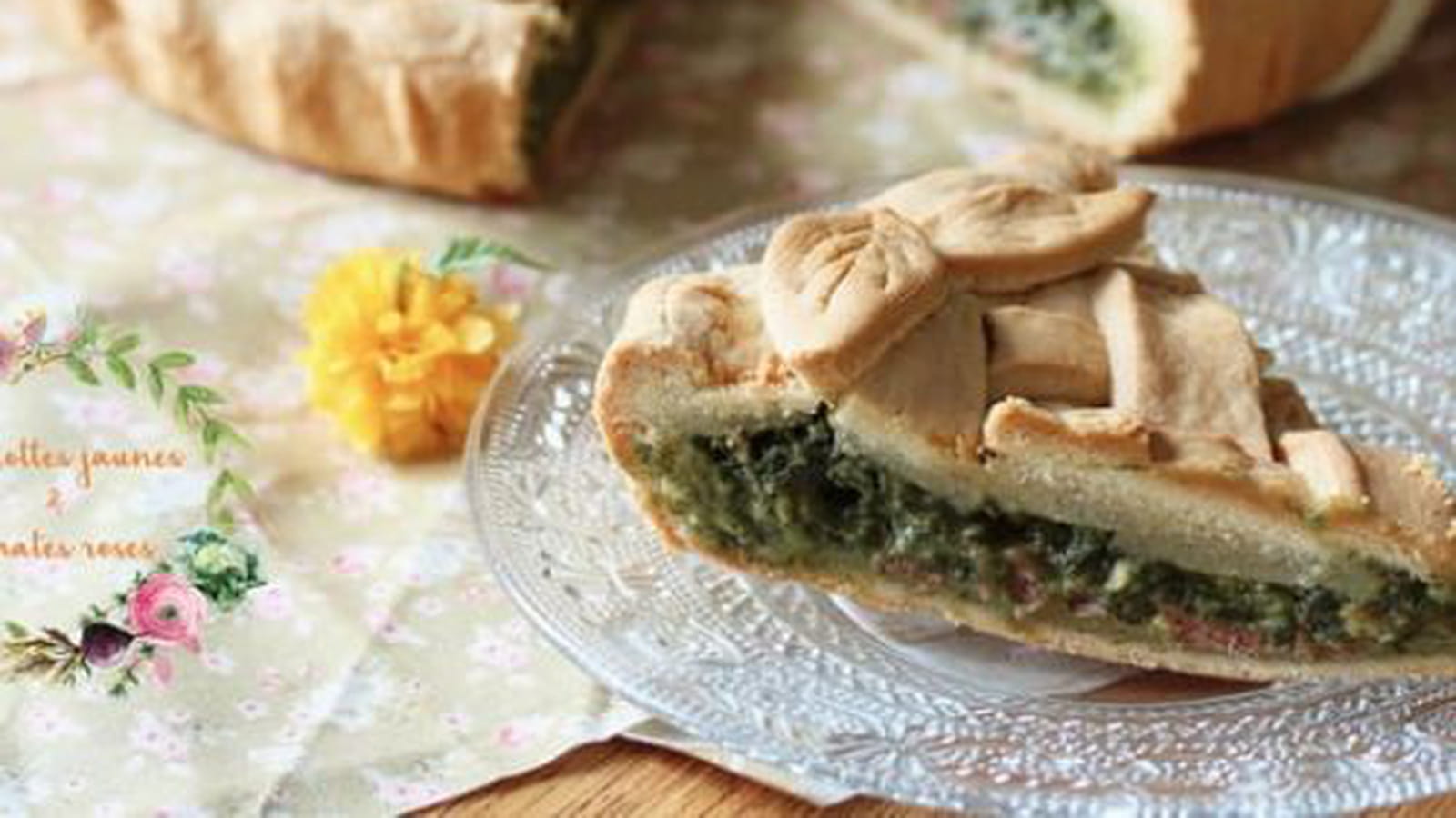 Tarte épinard, brousse de brebis, jambon cru et pignons