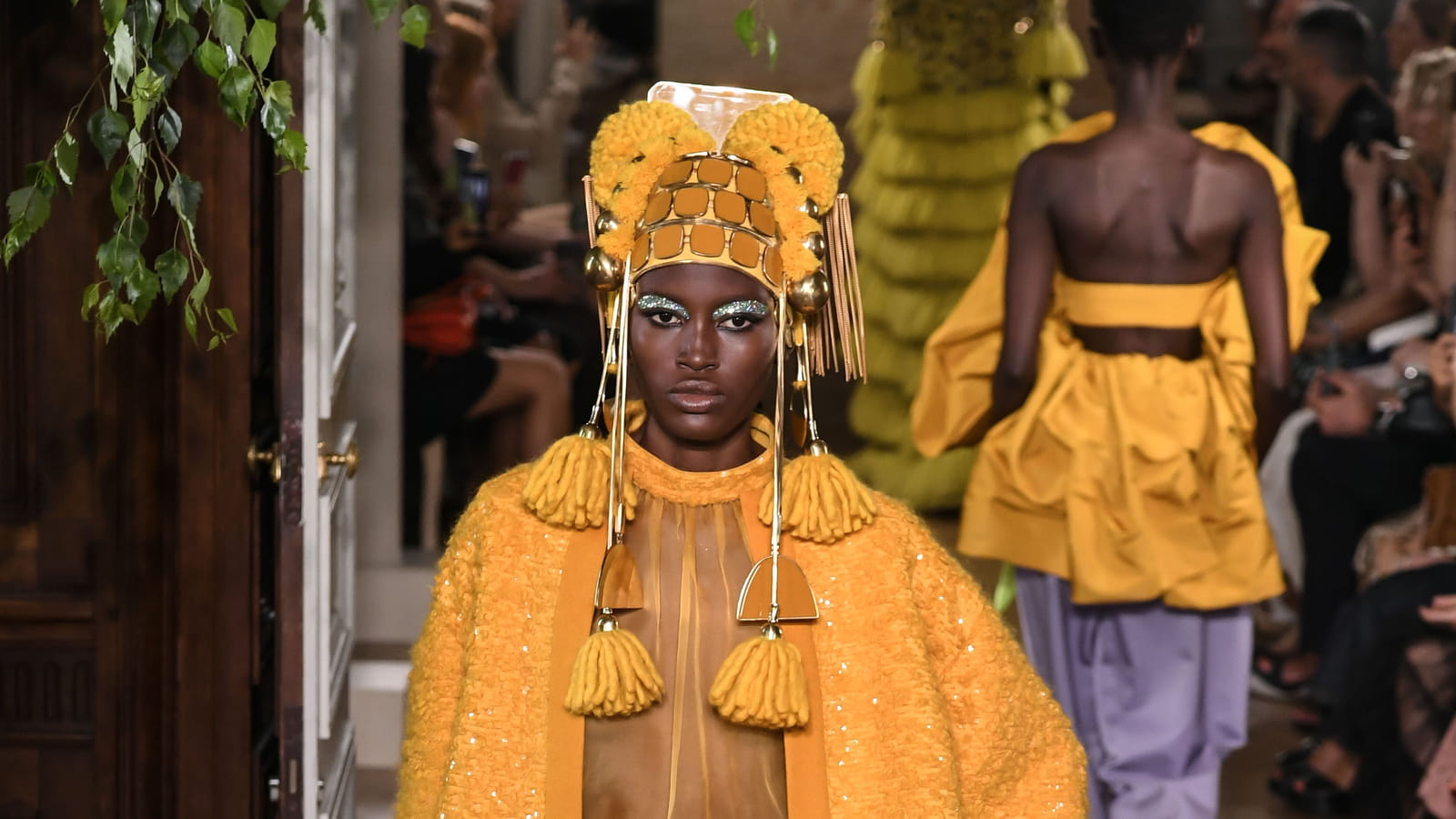 Look 3