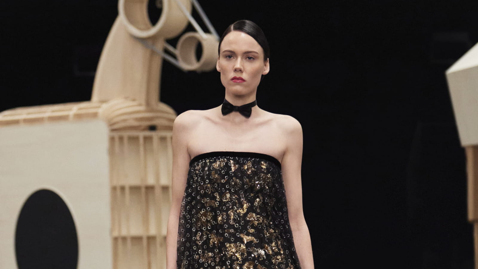 Look 32