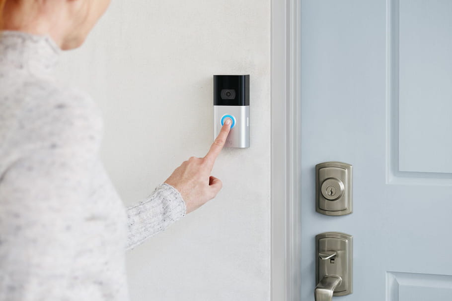 4 systèmes pour sécuriser la maison avant le départ en vacances
