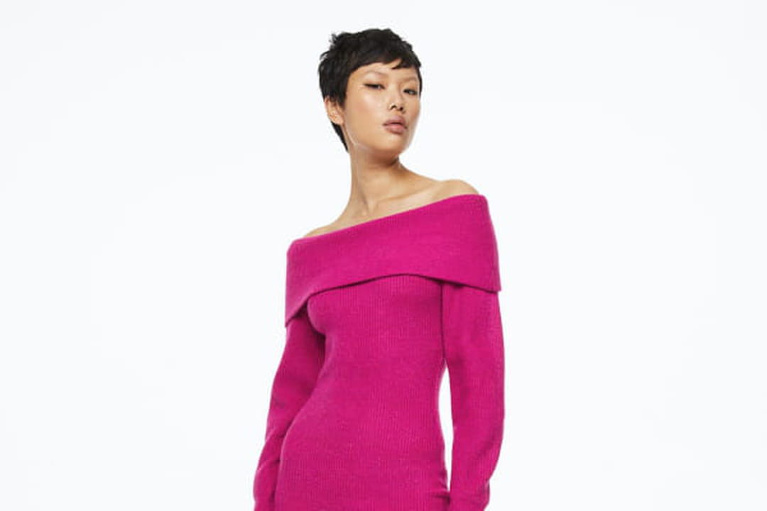 Robe à épaules dénudées