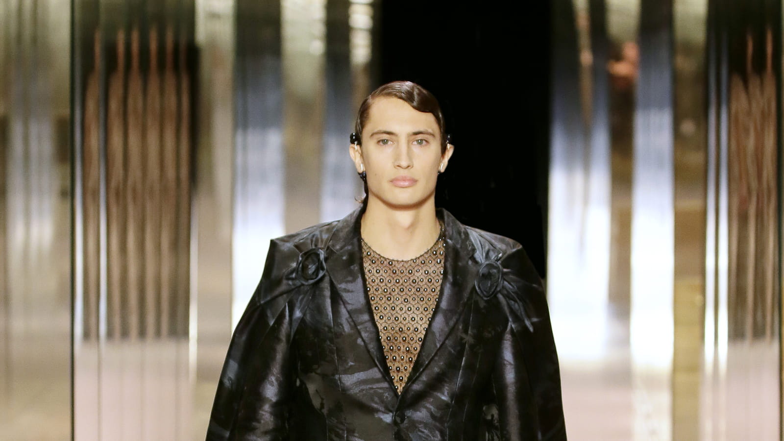 Look 14