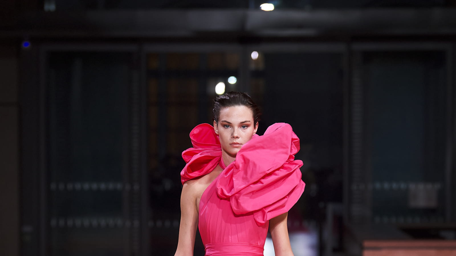 Look 10