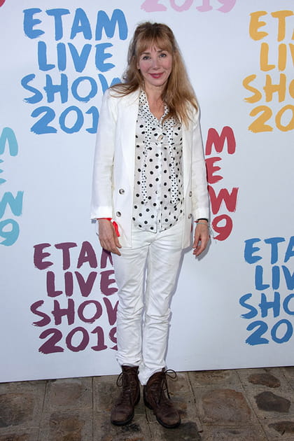 Julie Depardieu au d&eacute;fil&eacute; Etam Live Show