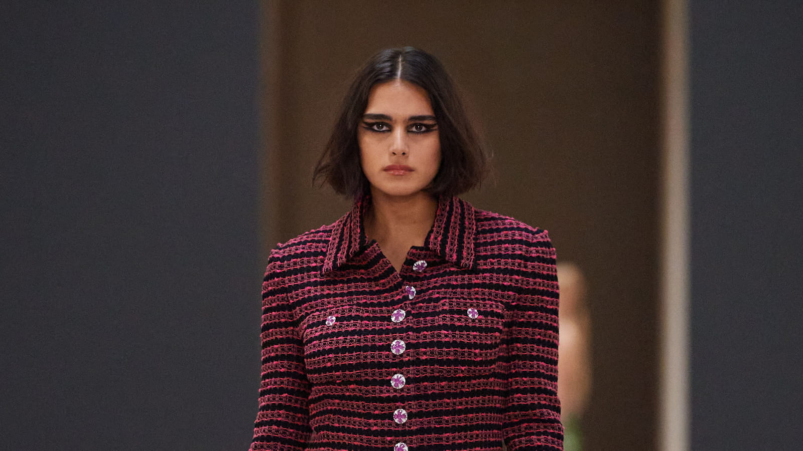 Look 19