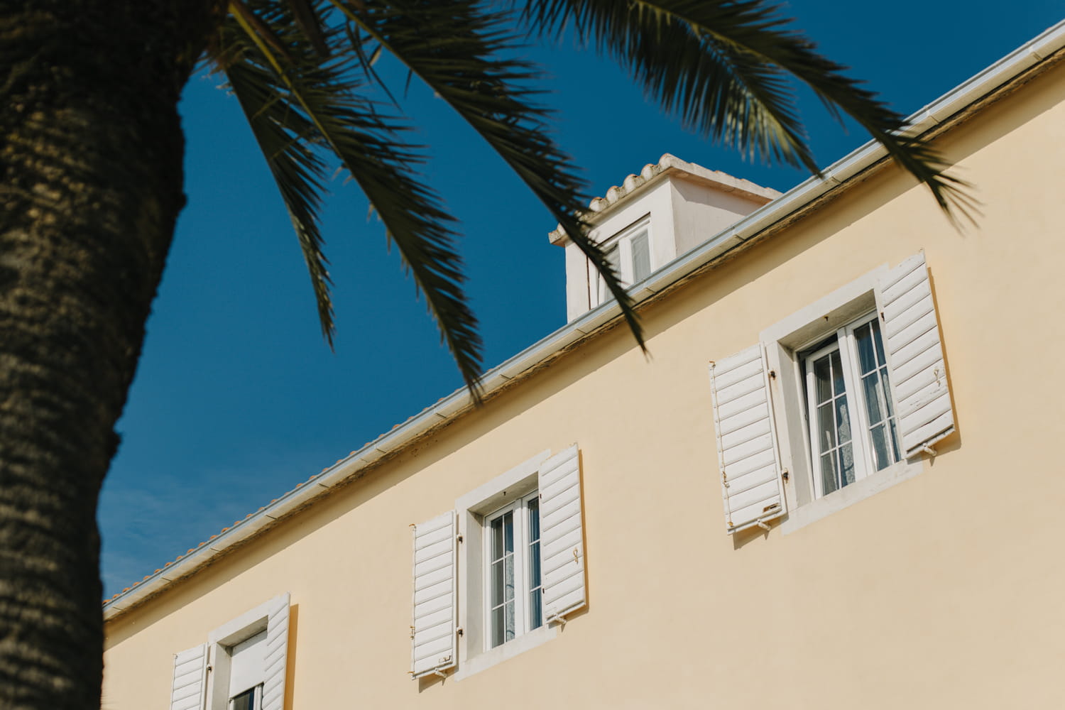 This material is the secret of a house that remains fresh all summer