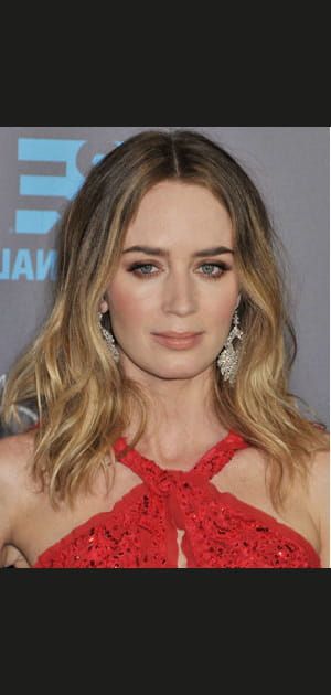 Stars et coloration : Emily Blunt en blonde