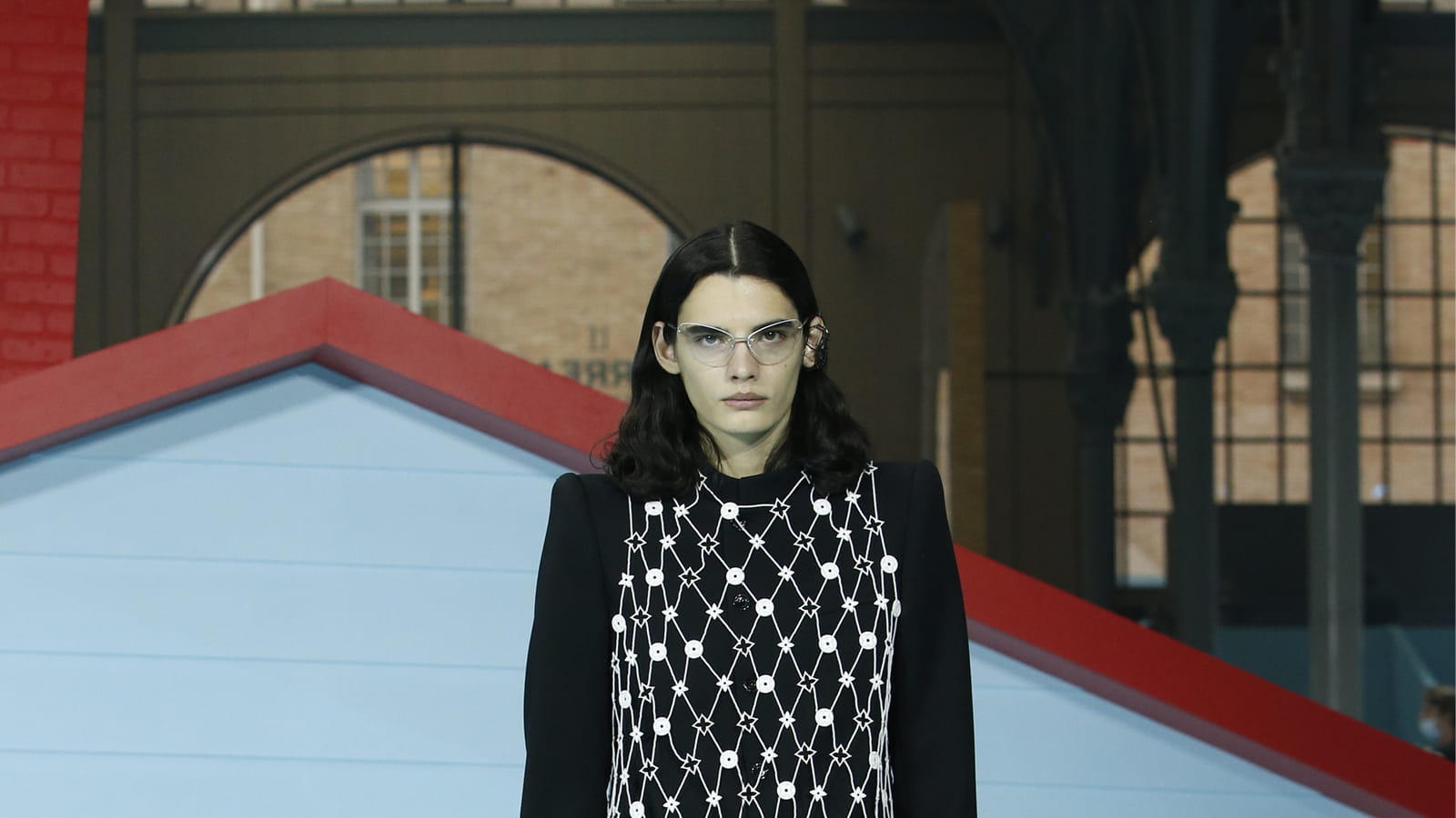 Look 8