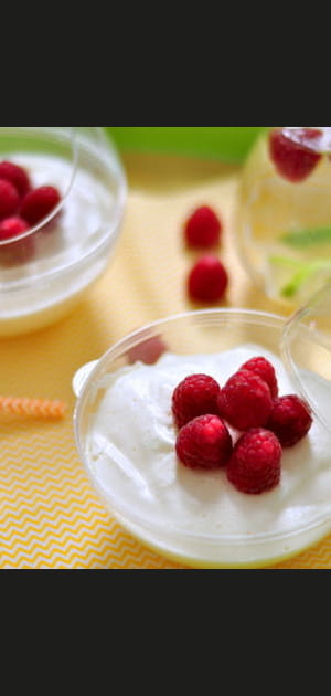 Mousse d'agrumes et framboises fra&icirc;ches
