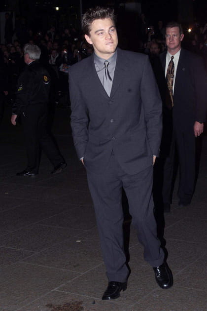 Leonardo DiCaprio en costume large