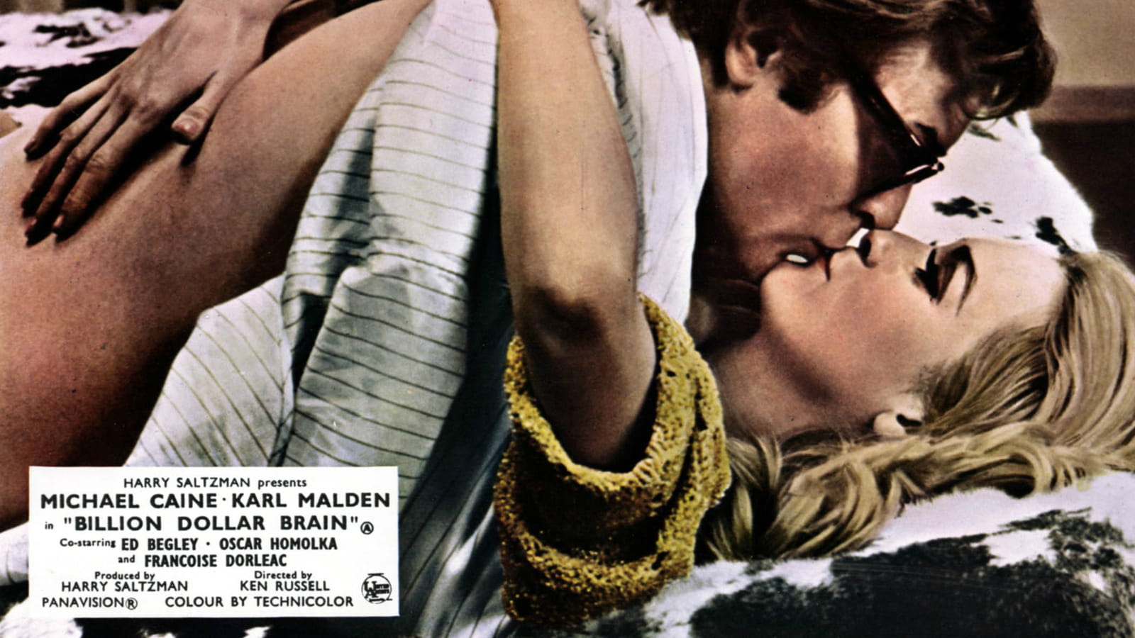 Baiser passionné avec Michael Caine