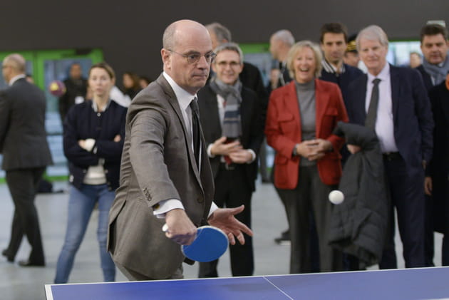 Le ministre de l'Education Jean-Michel Blanquer montre ses talents de sportif