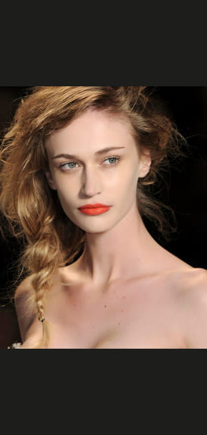 10&nbsp;fa&ccedil;ons glamour d'attacher ses cheveux