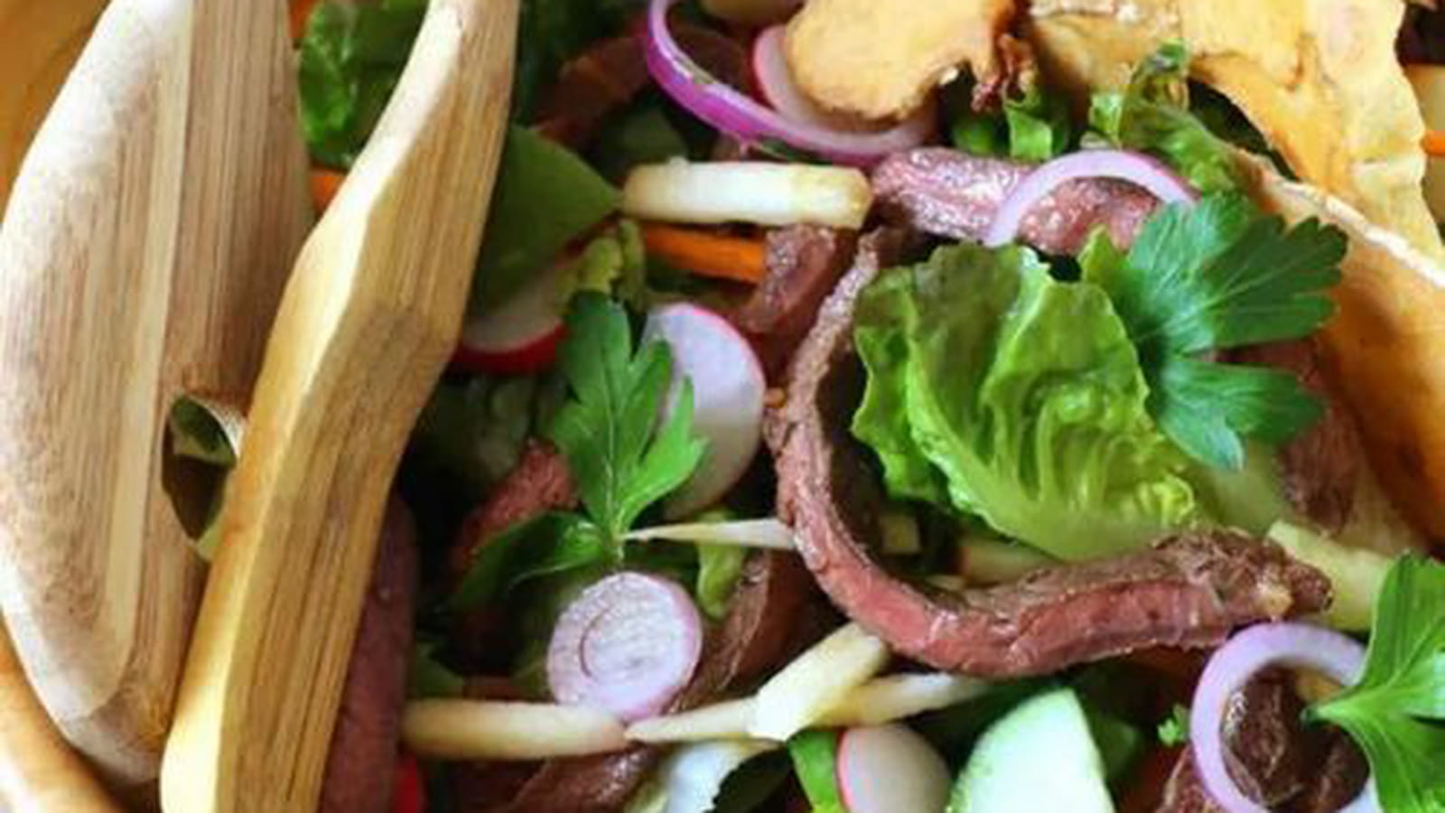 Salade thaïe boeuf épicé